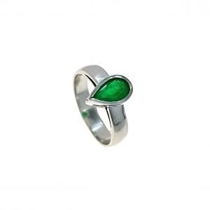 Anillo plata y esmeralda