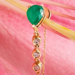 Arete Solitario Oro 18k Esmeralda y Diamantes