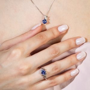 Set Oro Blanco 18k Tanzanita y Diamantes.