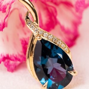 Dije Oro 18k Topacio London Blue y Diamantes